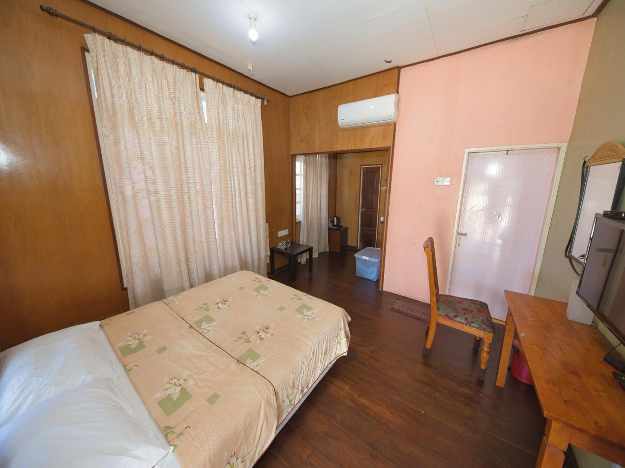 Oyo 90968 Teratak Samuderakita, Chalet & Guesthouse Kampong Gong Badak Exterior photo